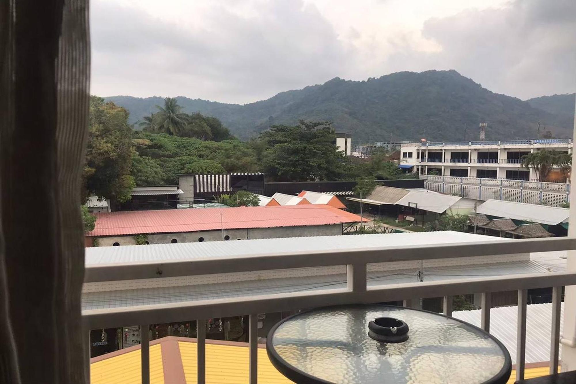 Отель Praew Mansion Камала Экстерьер фото
